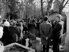 Pohřeb filosofa Jana Patočky (13. 3. 1977, Břevnov) – StB průběh smutečního obřadu detailně sledovala a následně perzekuovala účastníky