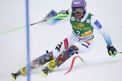 Strachová vynechá po pádu v tréninku slalom ve Stockholmu