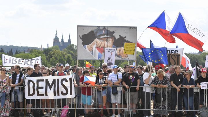 K listopadovým demonstracím Milionu chvilek se chtějí připojit i Češi v zahraničí