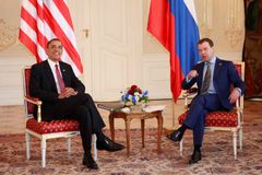 Jak USA a Rusko jednaly? Obama v hněvu zavěsil telefon
