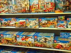 Lego (včetně stavebnic vyráběných v Kladně) tu najdete, ale mnozí starší lidé netuší, že už neexistuje Československo.