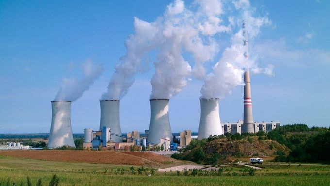 Elektrárna Chvaletice meziročně zvýšila emise rakovinotvorného arzénu, toxické rtuti i skleníkových plynů.