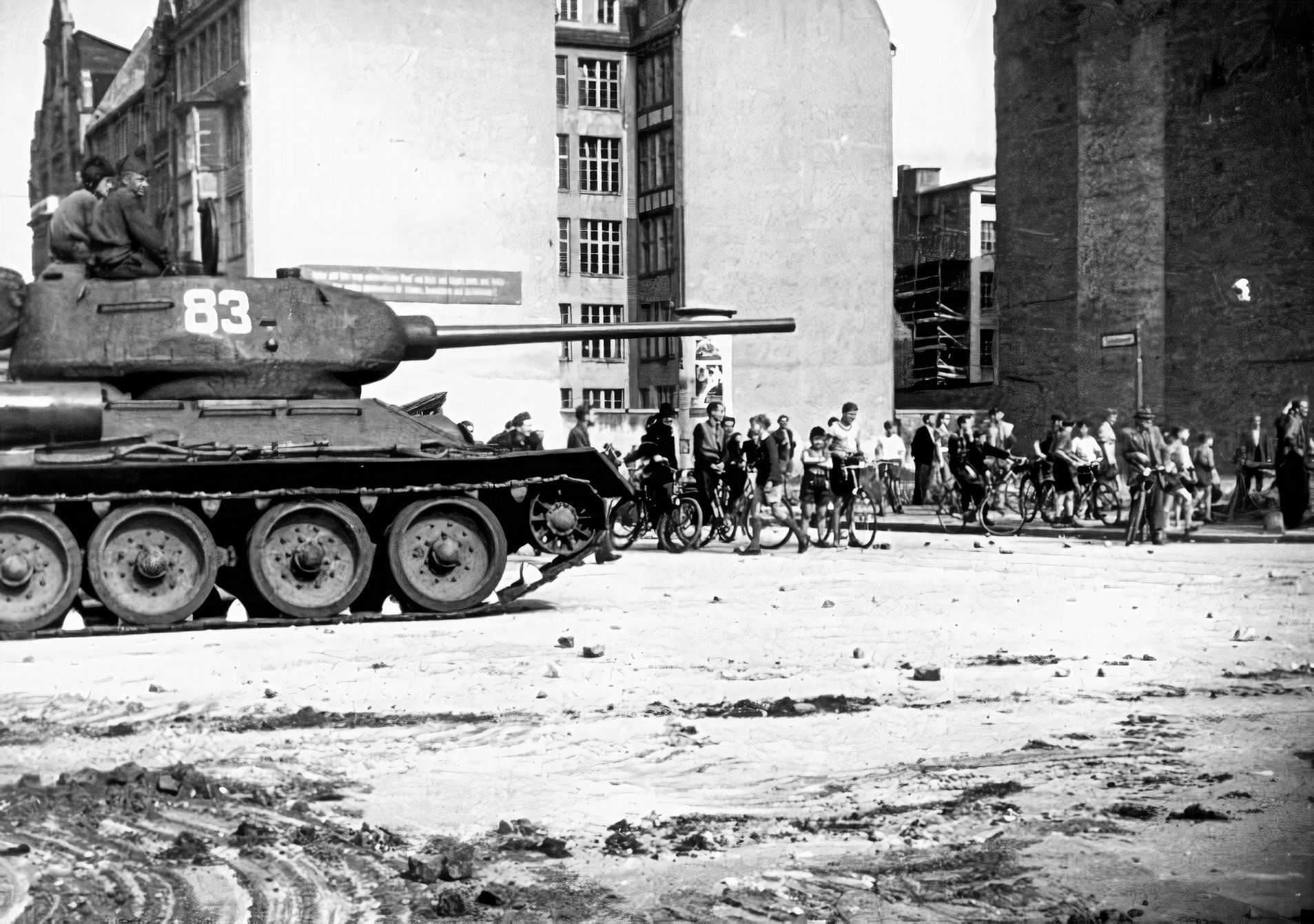 Východní Německo, povstání, historie, výročí, Zahraničí