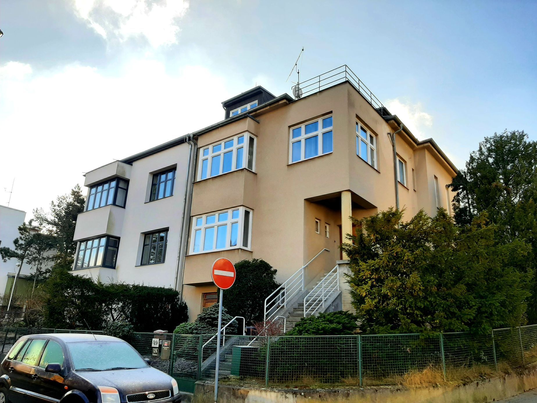 Brno Pisárky, Masarykova čtvrť, vily