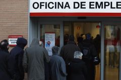 Španělská ekonomika se po dvou letech dostala z recese