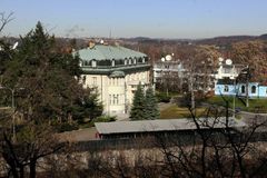 Czech lawmakers refuse to help Prague villa restituent
