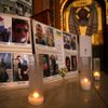 Ukrajina - Krym - New York - fotky mrtvých z Kyjeva v kostele - 4. 3. 2014