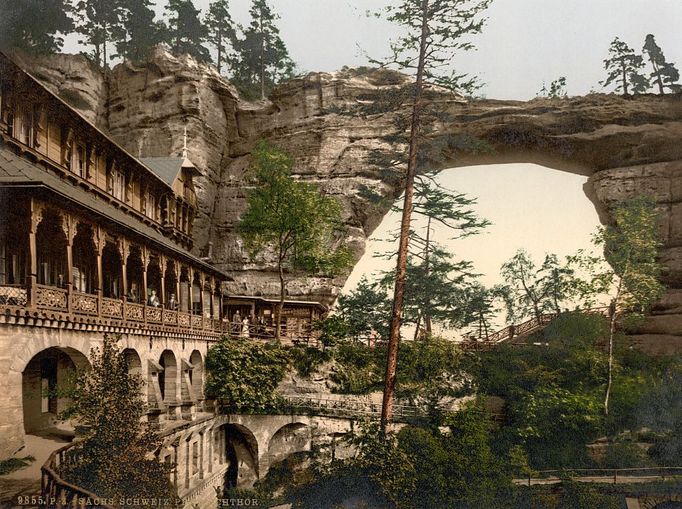 Česko a Slovensko na historických fotochromových snímcích, pořízených kolem roku 1900