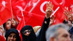 Turecko referendum příznivci Erdogana slaví