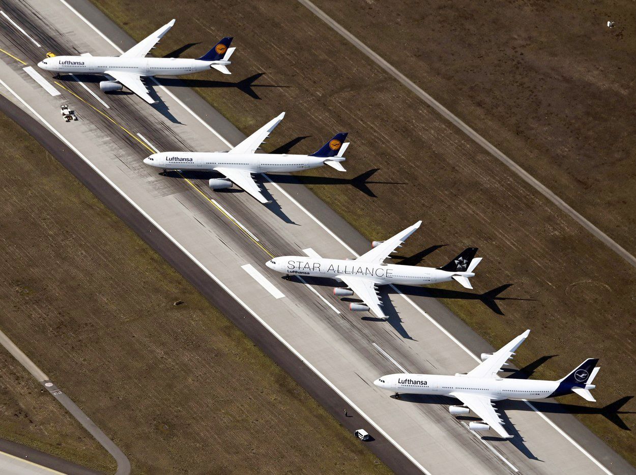Fotogalerie / Odstavená letadla během koronavirové krize / Profimedia