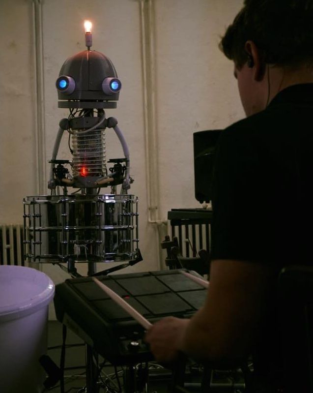 Robot Josef - bubeník