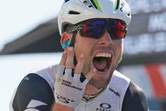 Cavendish opanoval na Tour hromadný dojezd, vyhrál už třicátou etapu