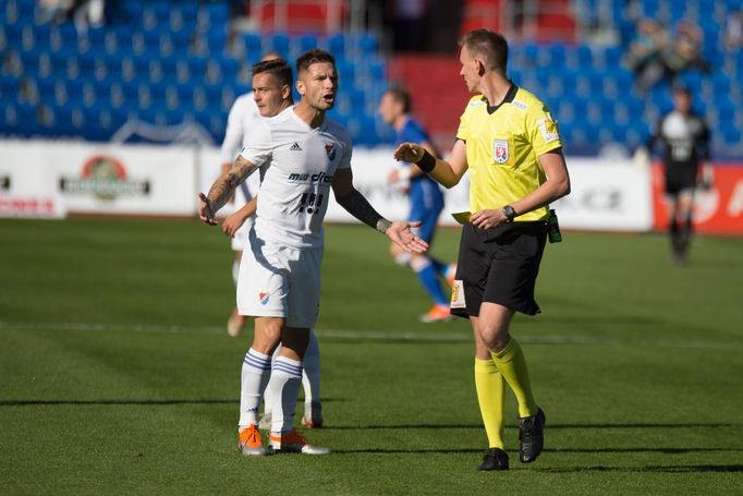 Ondřej Berka v zápase 10. kola Baník - Slavia.