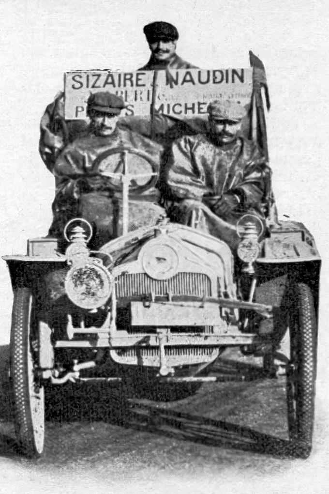 Sizaire-Naudin z Pons, Deschamps a Berlhe. Jedna z posádek závodu New York - Paříž v roce 1908.