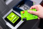 Air Bank zruší garanci u spoření a omezí výběry u Sazky. Přidává bankomaty, konkurence se nebojí
