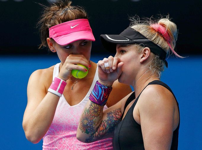 Šafářová a Matteková-Sandsová na Australian Open 2015