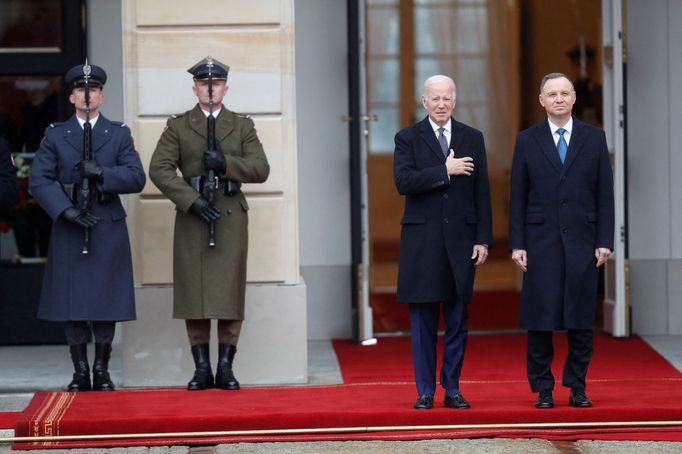 Americký prezident Joe Biden navštívil ve Varšavě polského prezidenta Andrzeje Dudu.