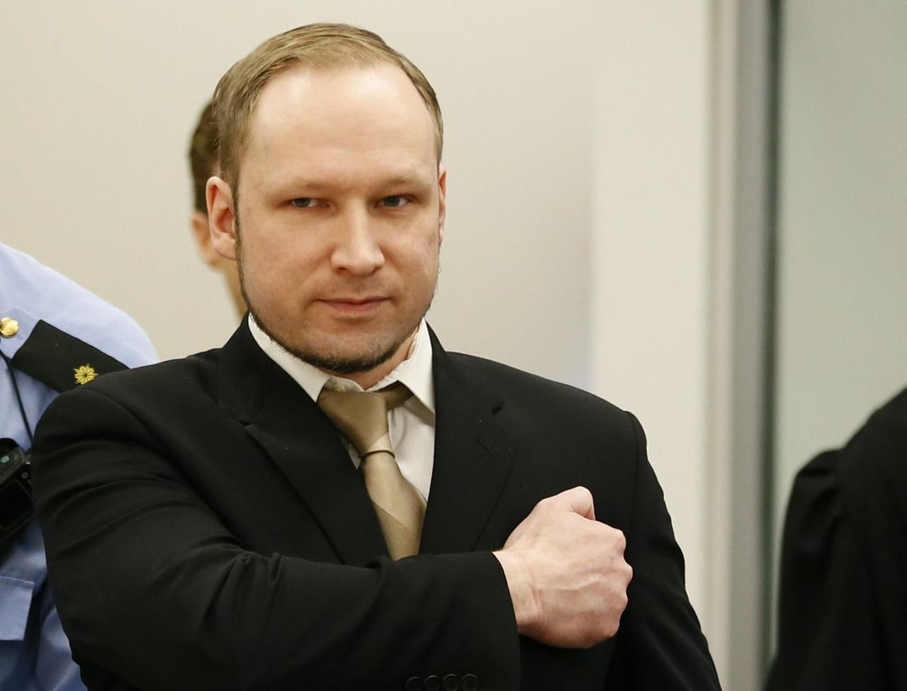 Breivik u soudu