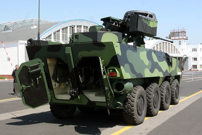 Pandur 8x8 v Praze-Kbelích