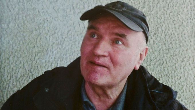 Po několika mrtvicích a infarktech je Mladič jen stínem sebevědomého generála z let 1992-95.