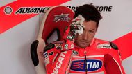 Svět jedné stopy tak opustil velmi talentovaný závodník, který v MotoGP odjel ve 13 sezonách celkem 218 Grand Prix. V nich se 28krát postavil na stupně vítězů.