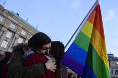 Lidé v centru Prahy demonstrovali za svobodu a bezpečí pro sexuální menšiny