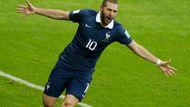 KARIM BENZEMA. Prodat, nebo prodloužit smlouvu? Suverénně nejdražším hráčem, kterému v roce 2015 končí kontrakt, je Francouz Karim Benzema z Realu Madrid. Jeho cena je 45 milionů eur.