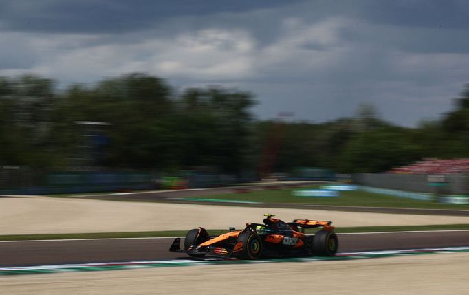 Lando Norris, McLaren ve VC Emilie-Romagny F1 2025