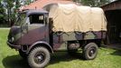 V barvách Tatry . V šedesátých letech podnik montoval vozidla Tatra T-805 (na snímku), s jehož verzí podnikli jednu ze svých expedic i cestovatelé Zikmund a Hanzelka.