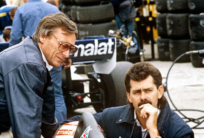 Legendární šéf F1 Bernie Ecclestone se dožívá 90 let