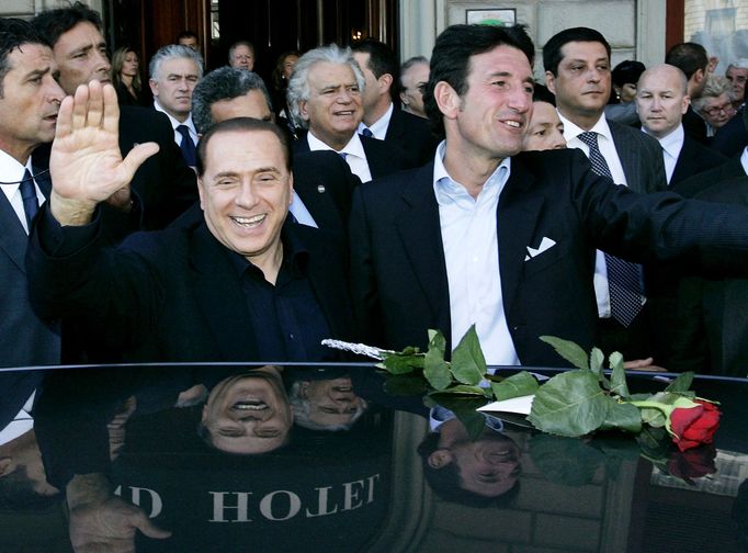 Giovanni Galli a Silvio Berlusconi (2009)