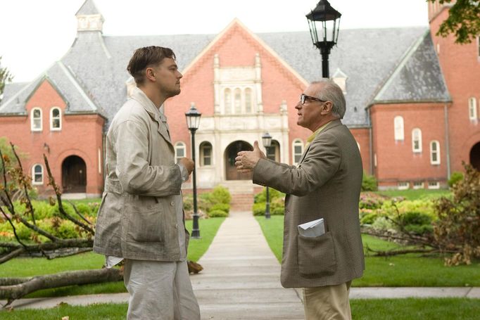 Leonardo DiCaprio a Martin Scorsese při natáčení Prokletého ostrova v roce 2010.