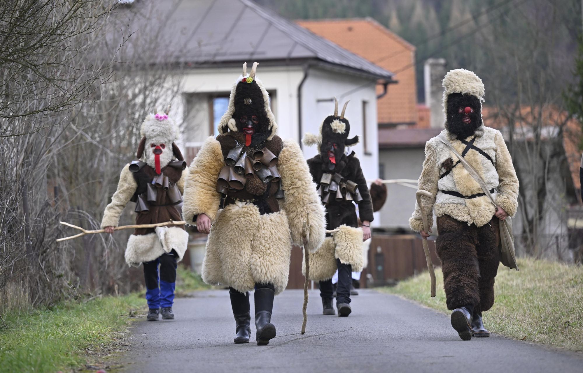 ČR; zábava; folklor; Vánoce; Lidečko. Mikuláš, čert,