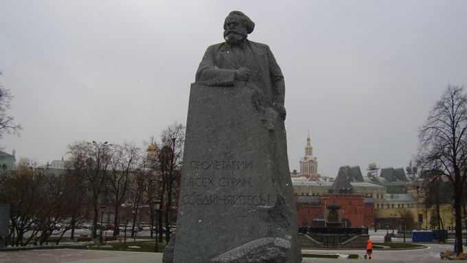 Socha Karla Marxe v centru Moskvy.