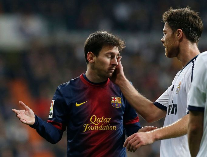 Real Madrid - FC Barcelona: Xabi Alonso -  Lionel Messi