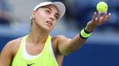 Ana Konjuhová ve čtvrtfinále US Open 2016 s Karolínou Plíškovou.