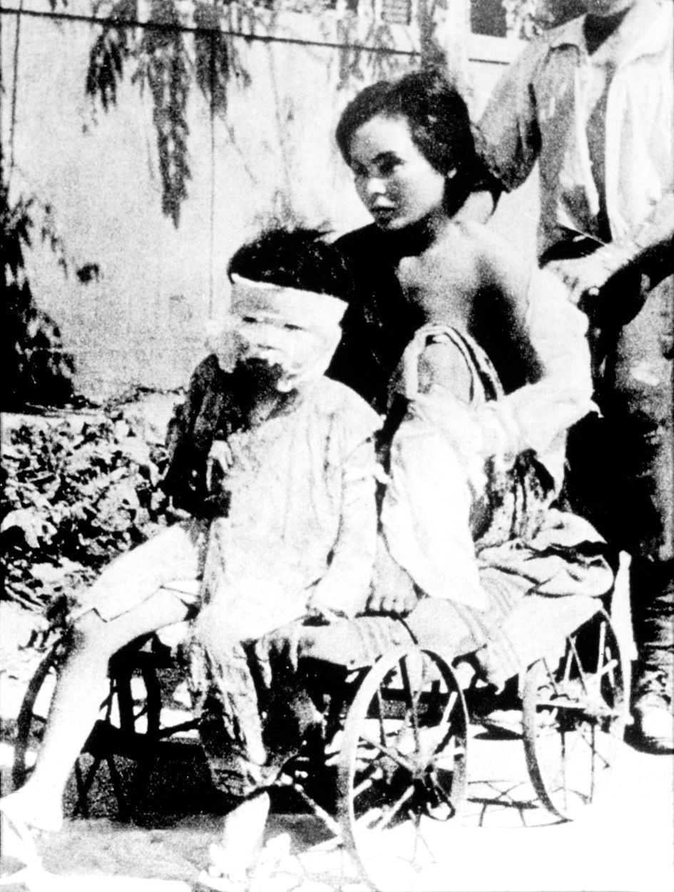 Jednorázové užití / Fotogalerie / Před 75 lety USA shodili jadernou pumu na Hirošimu
