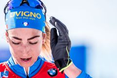 Empatická šampionka. Zraněnou biatlonistku vrací do formy největší rivalka