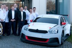 Citroën opustí na rok MS v rallye, Loeb vymění okruhy zcela za Dakar