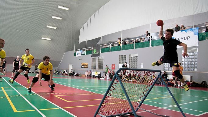 Tchoukball