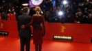 V záři reflektorů. Wulffovi v centru pozornosti na filmovém festivalu Berlinale. (13. února 2011)