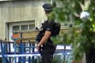 Britská policie zadržela sedm lidí podezřelých z terorismu