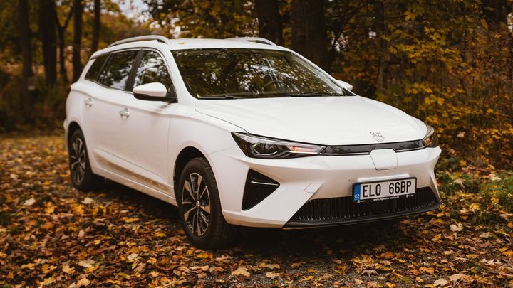 Elektrická odpověď na Octavii Combi je z Číny. MG5 v testu nevyčnívá, je to dobře?