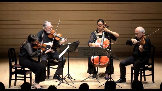 Juilliard String Quartet hraje druhou větu Haydnova smyčcového kvartetu F dur. Záznam z Tokia, 2018.