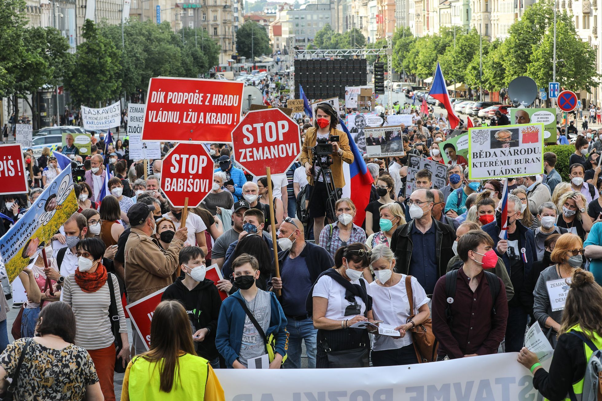 Demonstrace a pochod Milion chvilek pro demokracii, protest, Marie Benešová