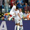 Raphael Varane slaví gól v zápase Uruguay -- Francie na MS 2018