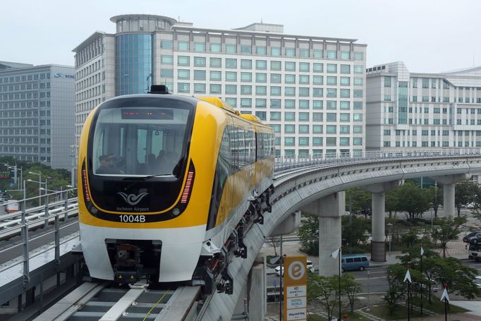 Japonský vysokorychlostní vlak maglev na Mezinárodním letišti Inčchon