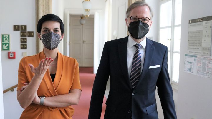 Krize s Ruskem ukázala, že Fiala by byl lepší premiér než Bartoš, tvrdí šéfka TOP 09; Zdroj foto: Radek Bartoníček