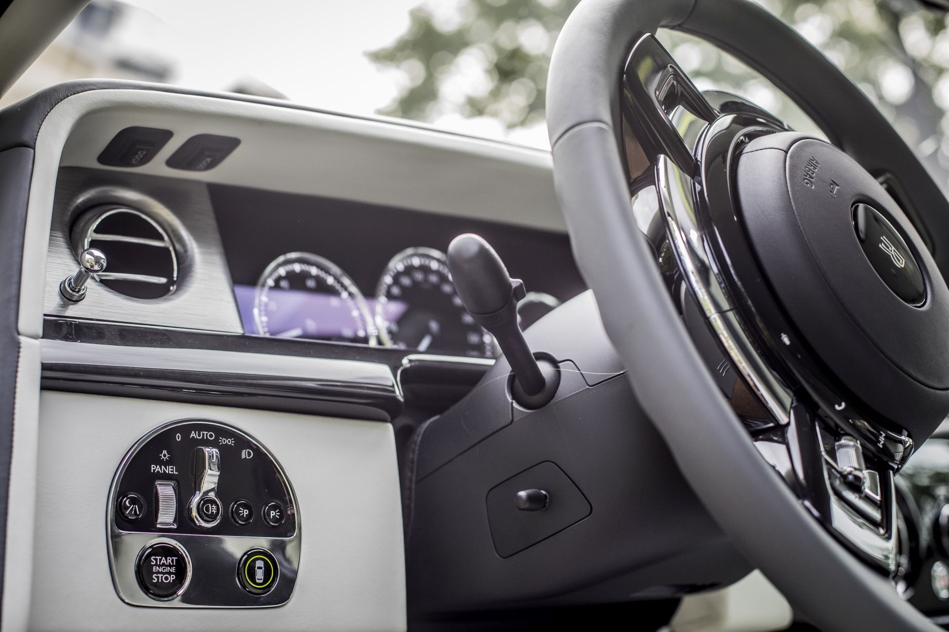 Rolls-Royce Phantom a Cullinan