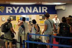 Kdo jsou bomboví atentátníci? Osamělí muslimové, řekl šéf Ryanairu a čelí kritice